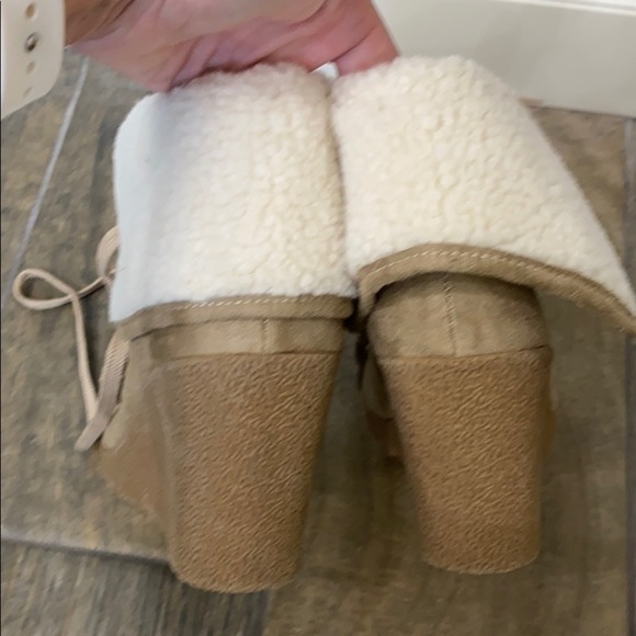 Unionbay brown faux fur lined boots size 9M - Picture 3 of 14